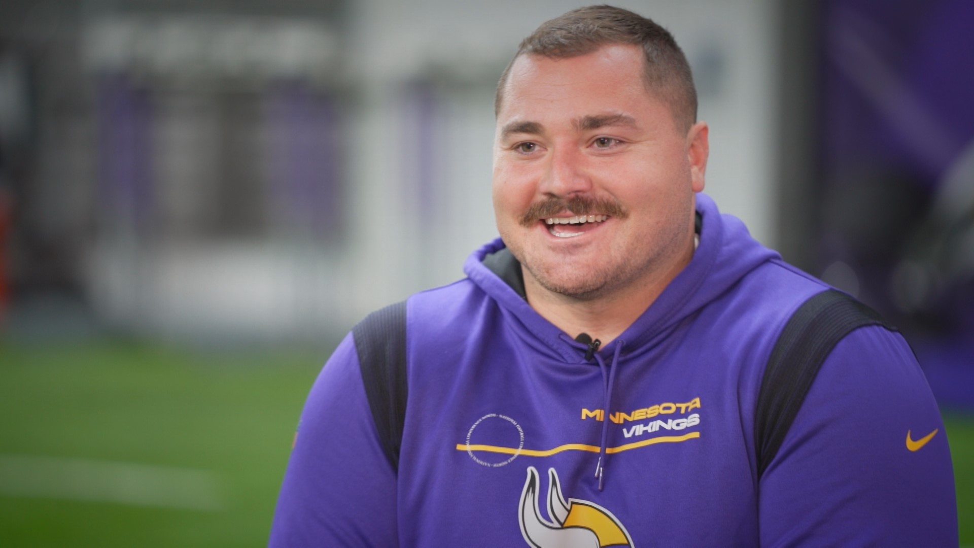 Reggie Wilson sits down with Vikings defensive lineman Harrison Phillips.