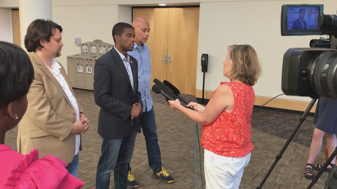 Mayor reboots monthly payments to families - Vimarsana News