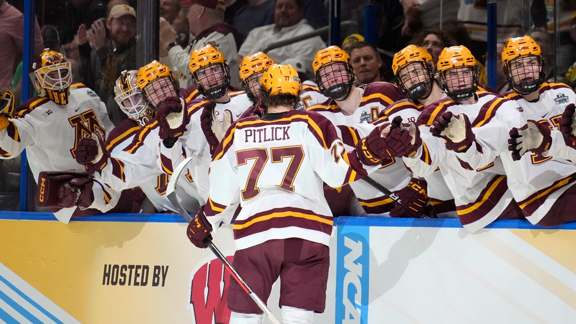 Gophers blitz Boston with 4-goal 3rd period, advance to NCAA title