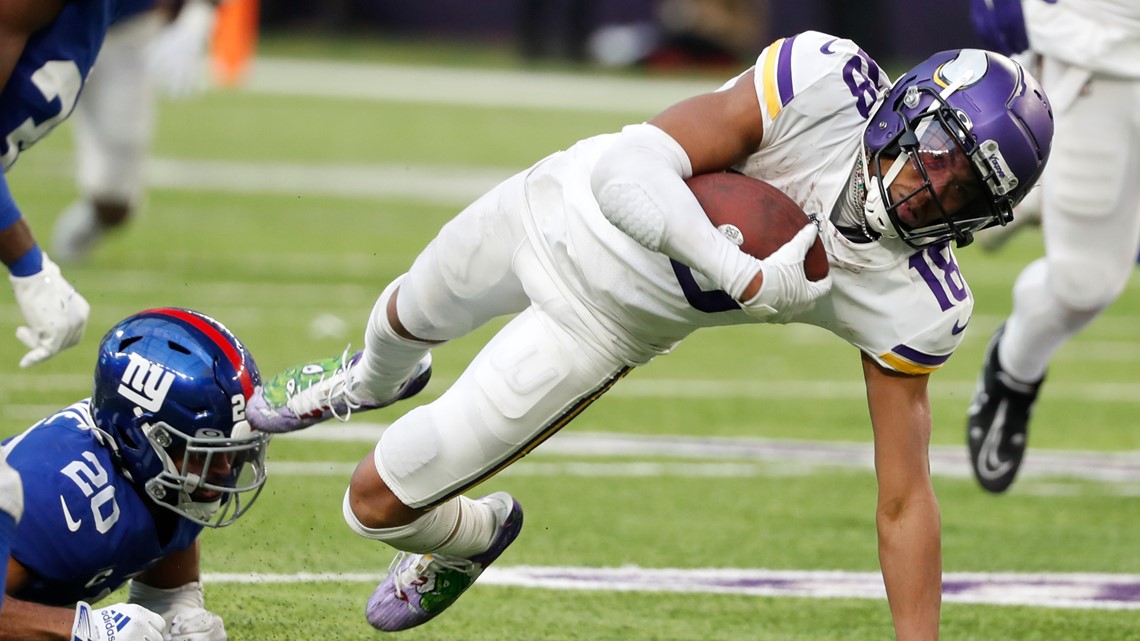 Wide receiver Davante Adams, running back Josh Jacobs, kicker Daniel  Carlson named to The Associated Press 2022 NFL All-Pro First Team