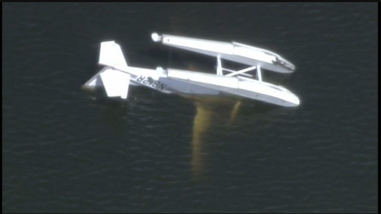 plane crash in water drawing