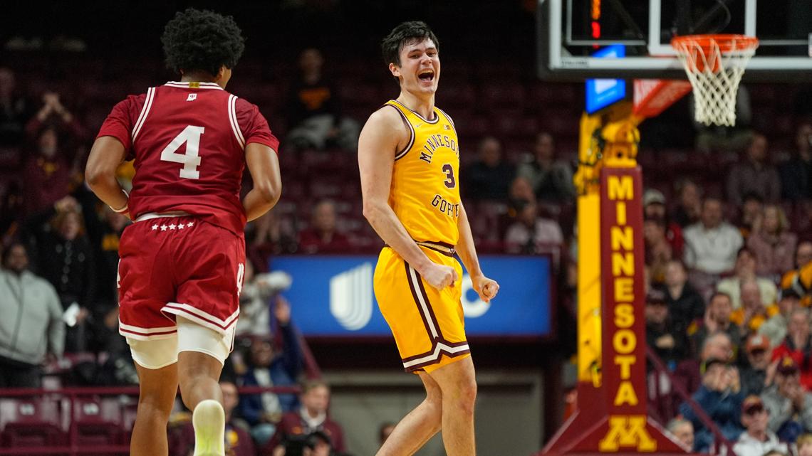 Minnesota upsets No. 22 Indiana 73-64 in Big Ten debut for Medved