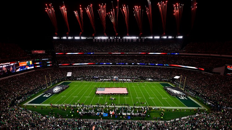 Lincoln Financial Field reopens at full capacity - WHYY