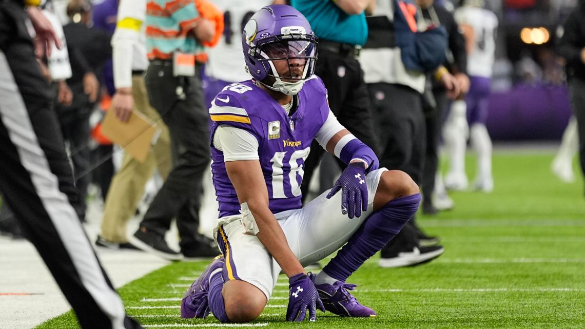 Turnovers, penalties haunt Vikings in loss to Ravens
