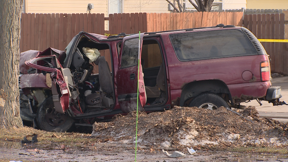 Two men hospitalized after rollover in north Minneapolis - Vimarsana News