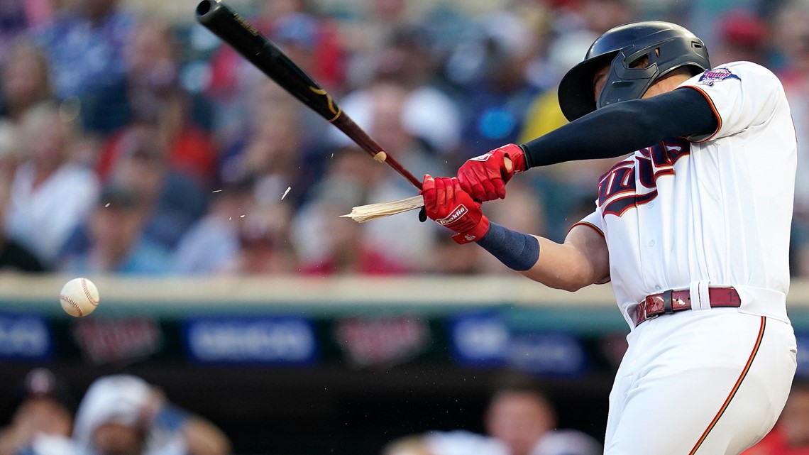 Urshela's 3-run double sends Twins over Red Sox 4-2