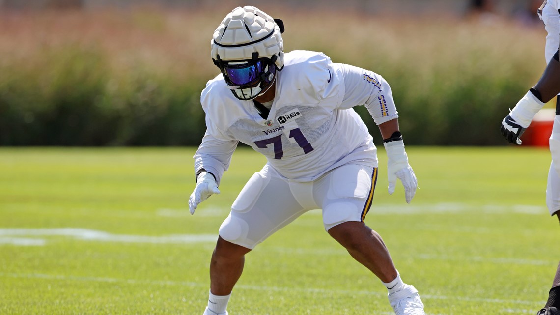 Vikings coach has high expectations for Darrisaw as season looms