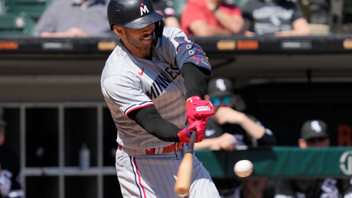 Byron Buxton homers twice as Twins best White Sox