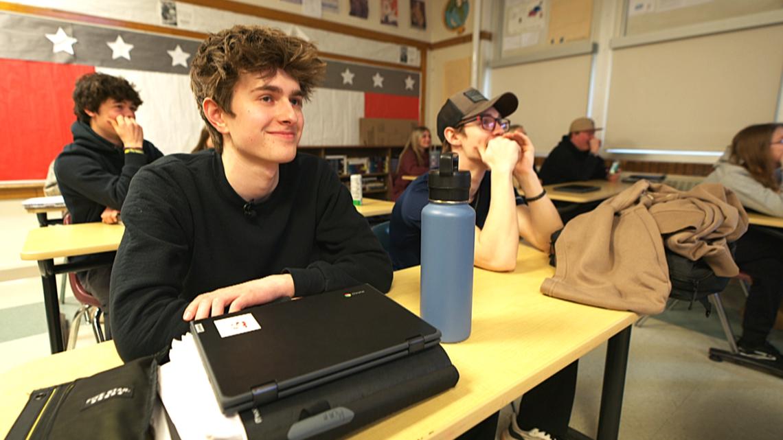 German exchange student sent randomly to same small town that hosted his dad