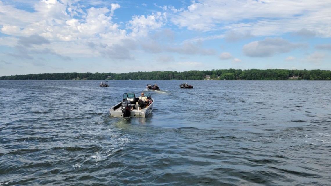 Boater missing in western Wisconsin, search expands - Vimarsana News