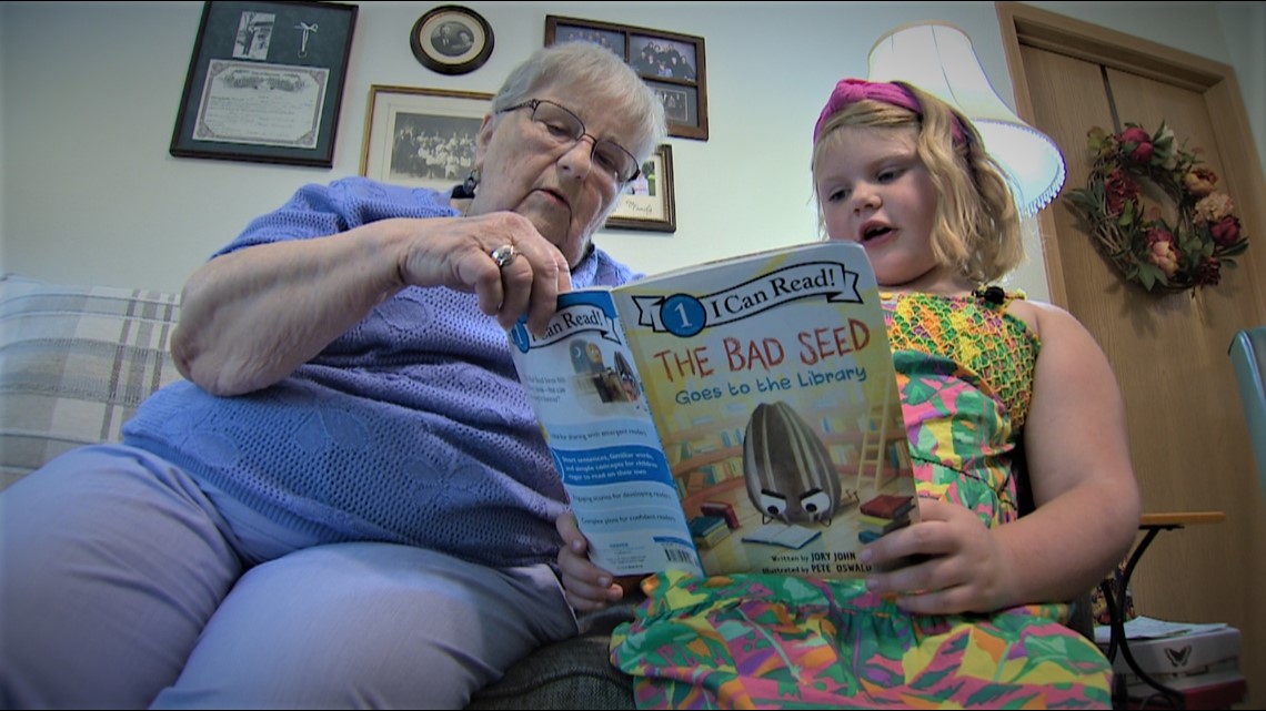 First-grader offers to read to seniors - Vimarsana News