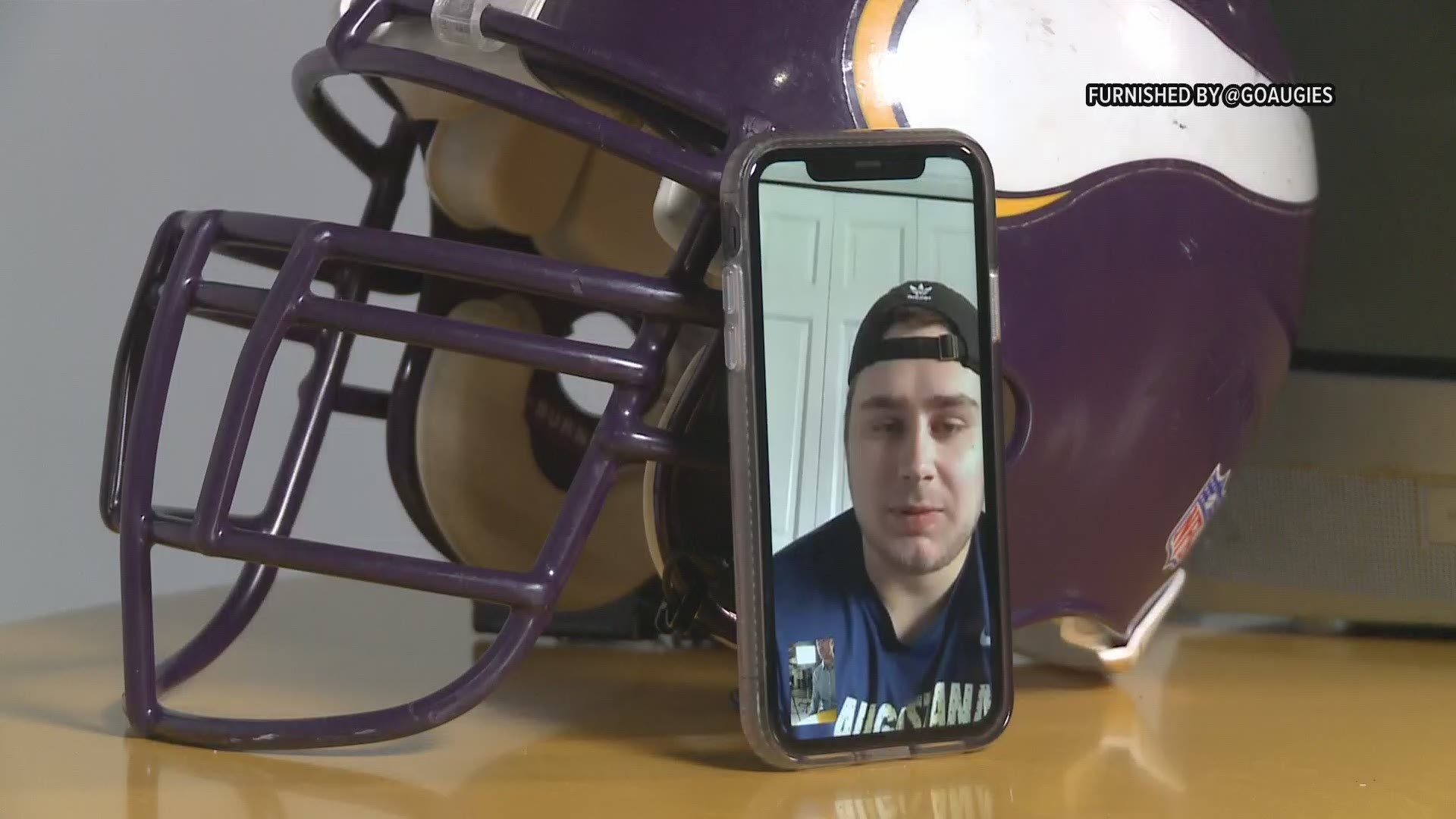 Corbin Lacina played for the Vikings from 1999-2002 and now his son Jake is getting an opportunity as an undrafted free agent.