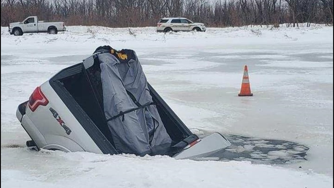 Truck goes through ice in southern MN, warning issued