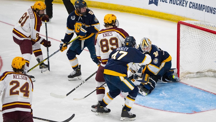 Gopher men's hockey beats Canisius 9-2, move on in NCAA tourney