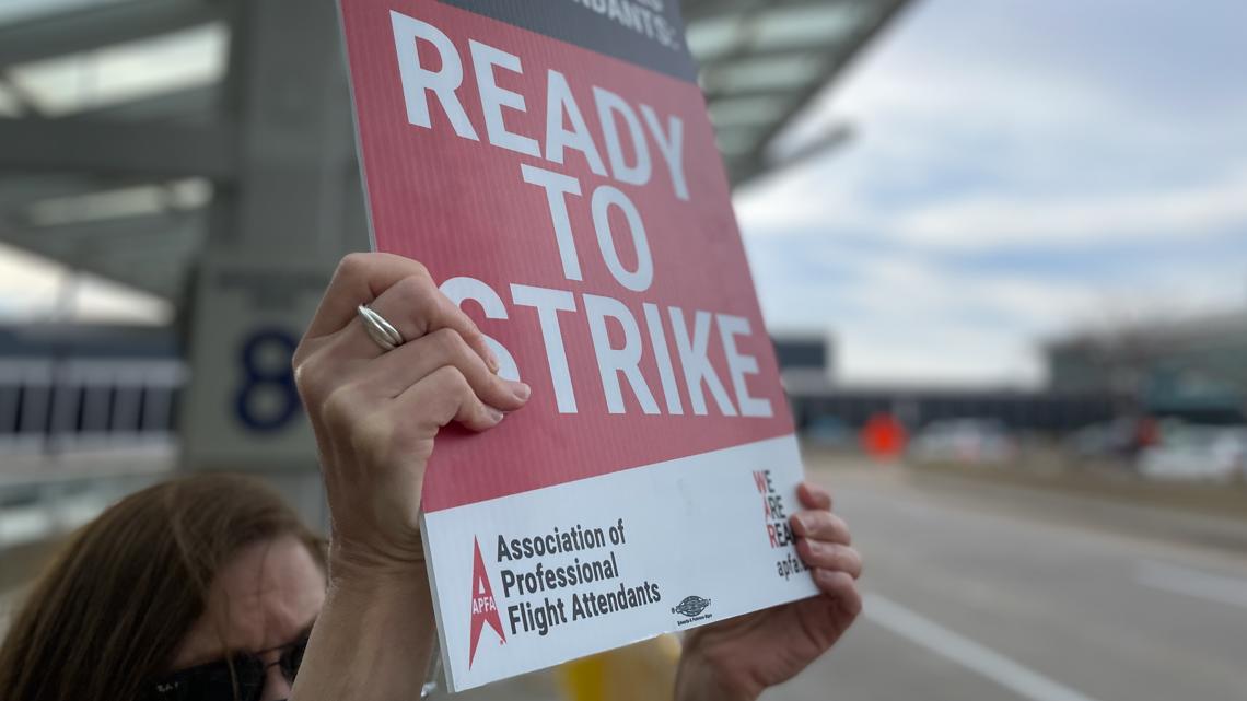 American Airlines flight attendants prepared to strike