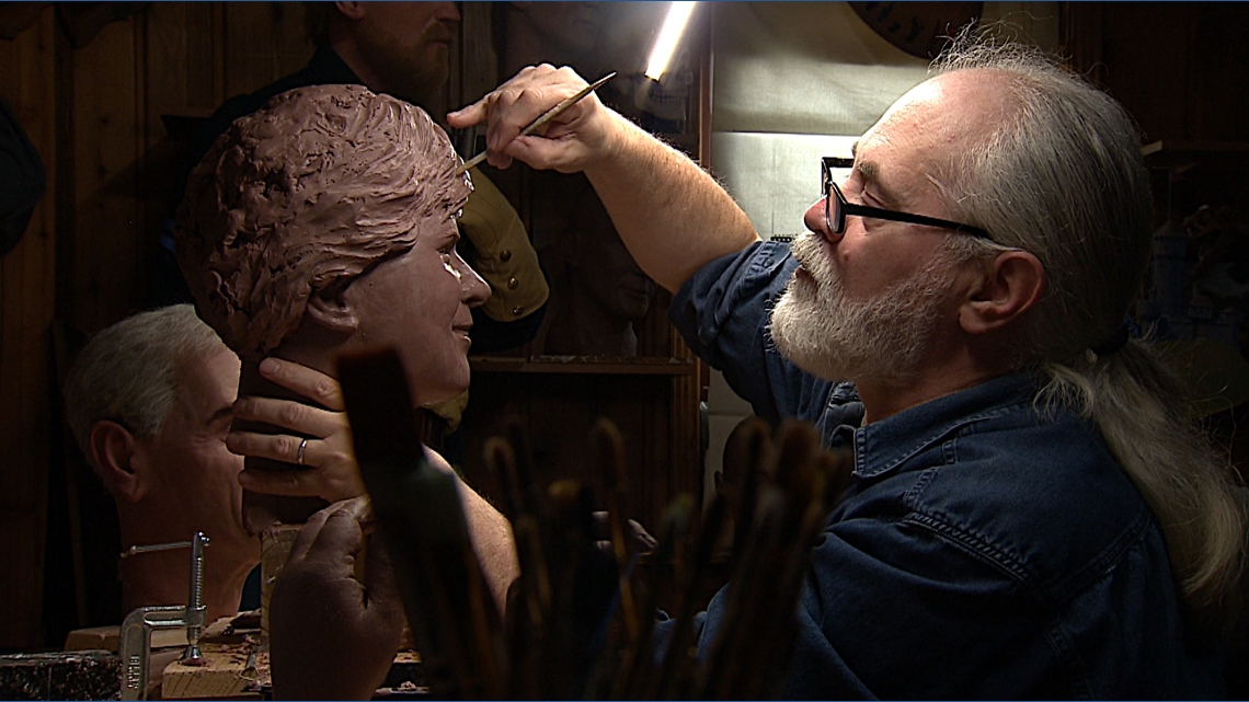Artist sculpts Vietnam War nurse and 12 other vets for new Minnesota museum