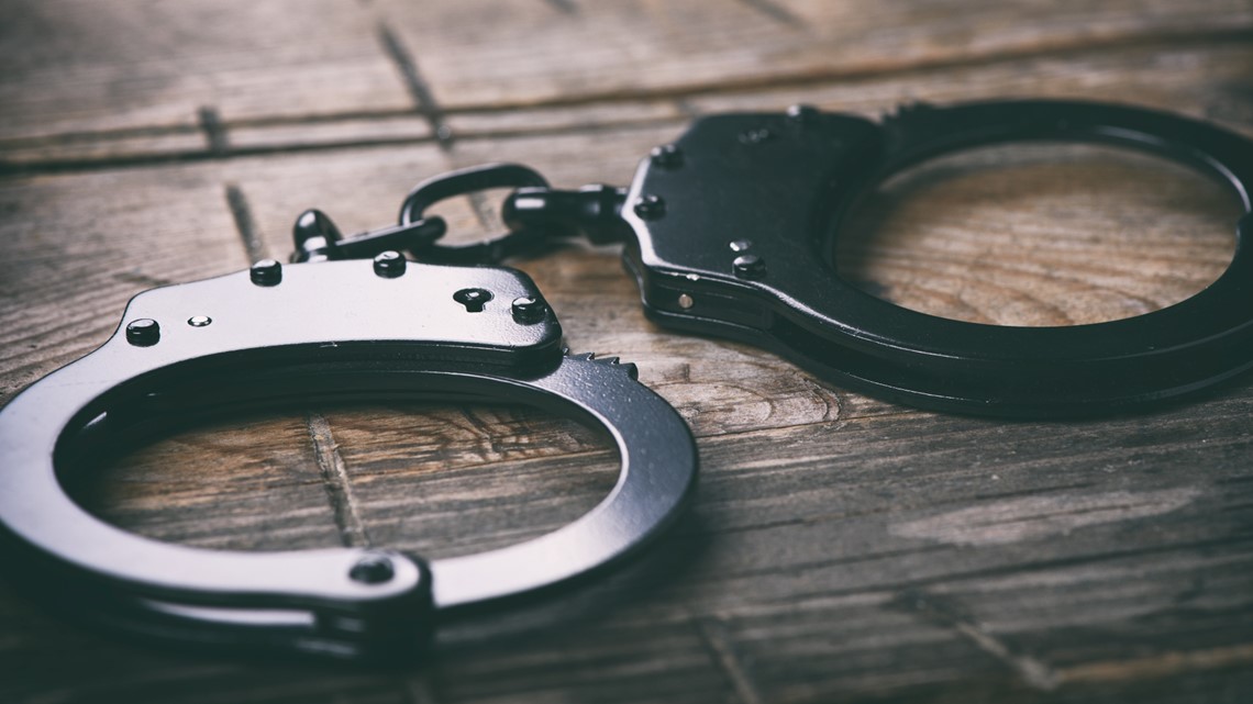 Man with knife arrested at Cottage Grove Elementary School