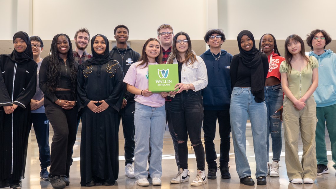 Hundreds of Minnesota students awarded $8 million in scholarships - Vimarsana News