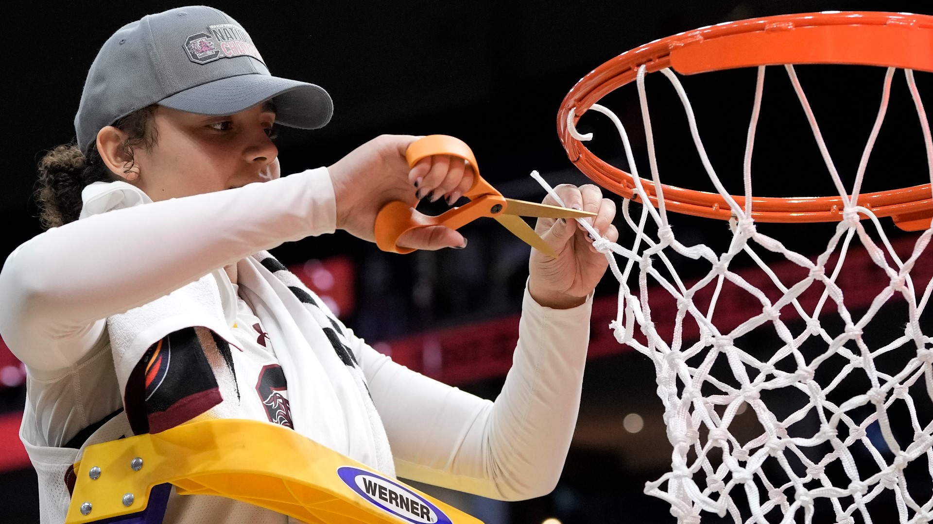 MN native Tessa Johnson shines on NCAA basketball's biggest stage