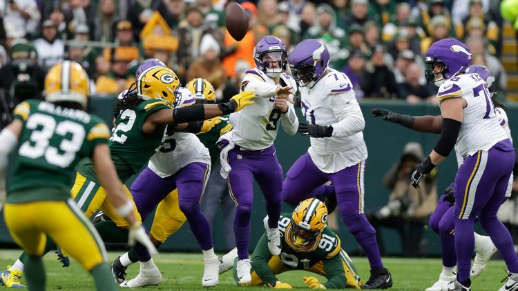 Offensive struggles doom Vikings in second half against Packers | kare11.com