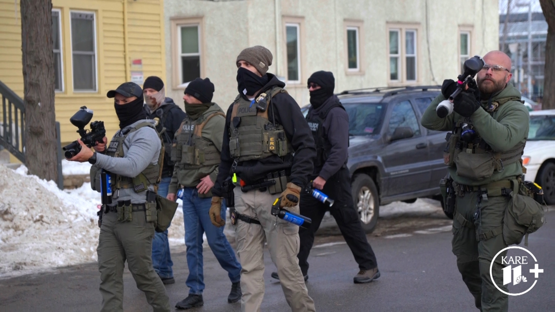 WATCH: Federal agents clash with protesters in south Minneapolis