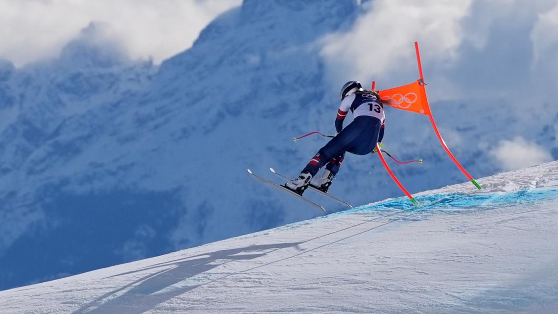 Minnesota skier Lindsey Vonn posts after final surgery for broken leg