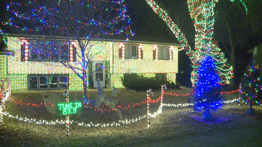 Burnsville shines bright with holiday lights | kare11.com