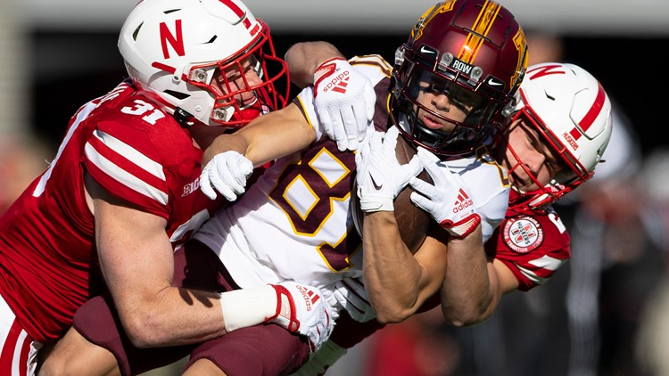 Slow-starting Gophers rally in 2nd half, beat Huskers 20-13