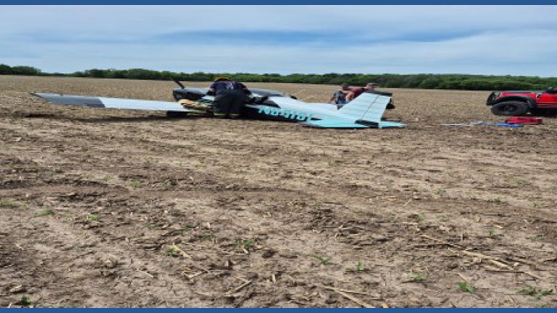 1 injured in plane crash in Polk County