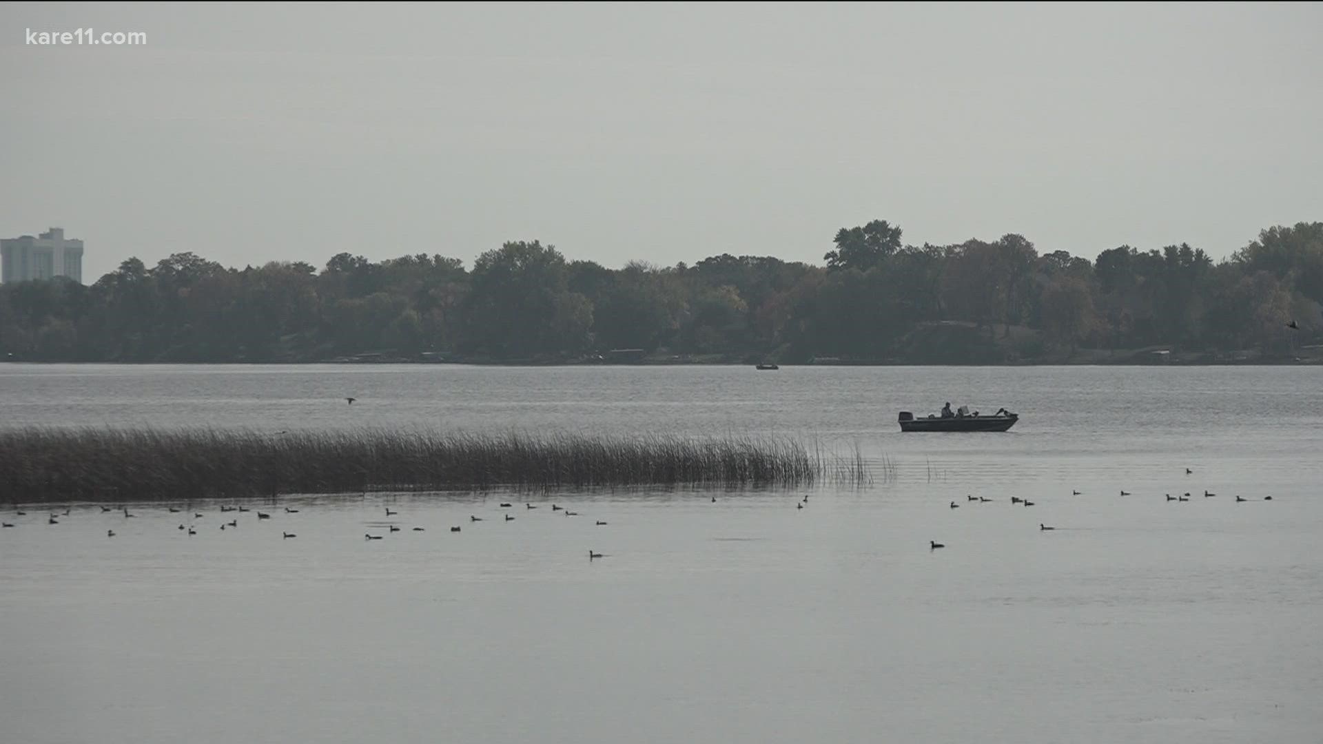 Meteorologist Ben Dery explains how lake turnover in autumn presents challenges for anglers.