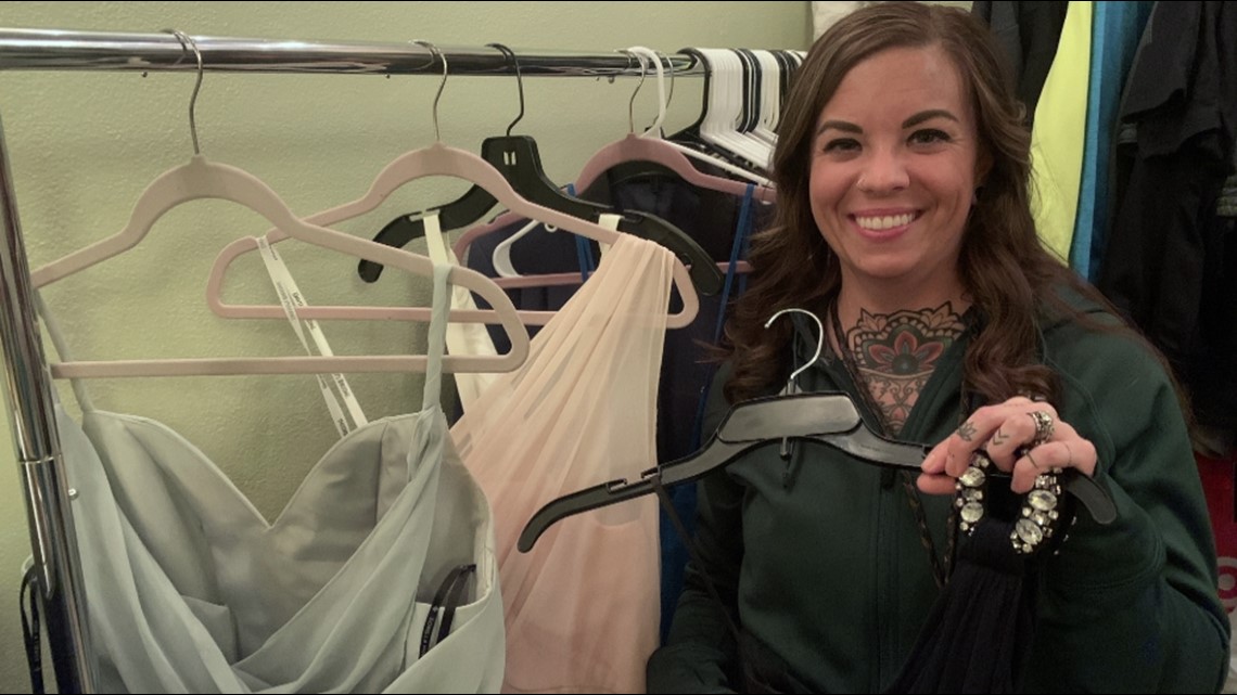 A Brooklyn Center high school collects prom wear for students - Vimarsana News