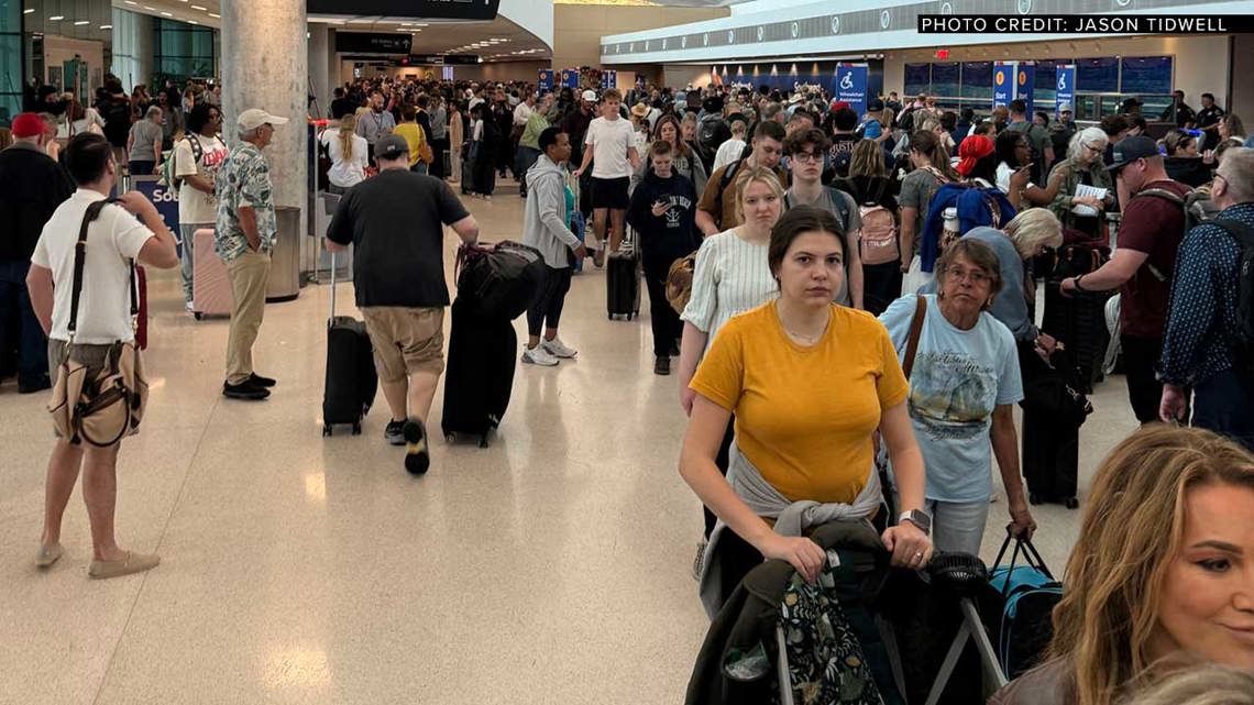 Airports in Texas, Louisiana see hourslong lines due to spring break, partial government shutdown