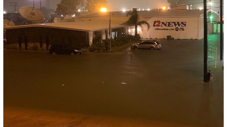 12News in Beaumont Texas evacuated due to flooding from Imelda