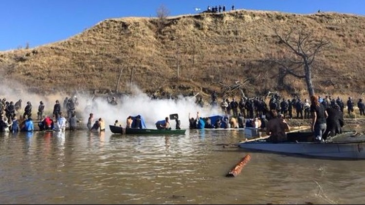2,000 veterans to give protesters a break at Standing Rock