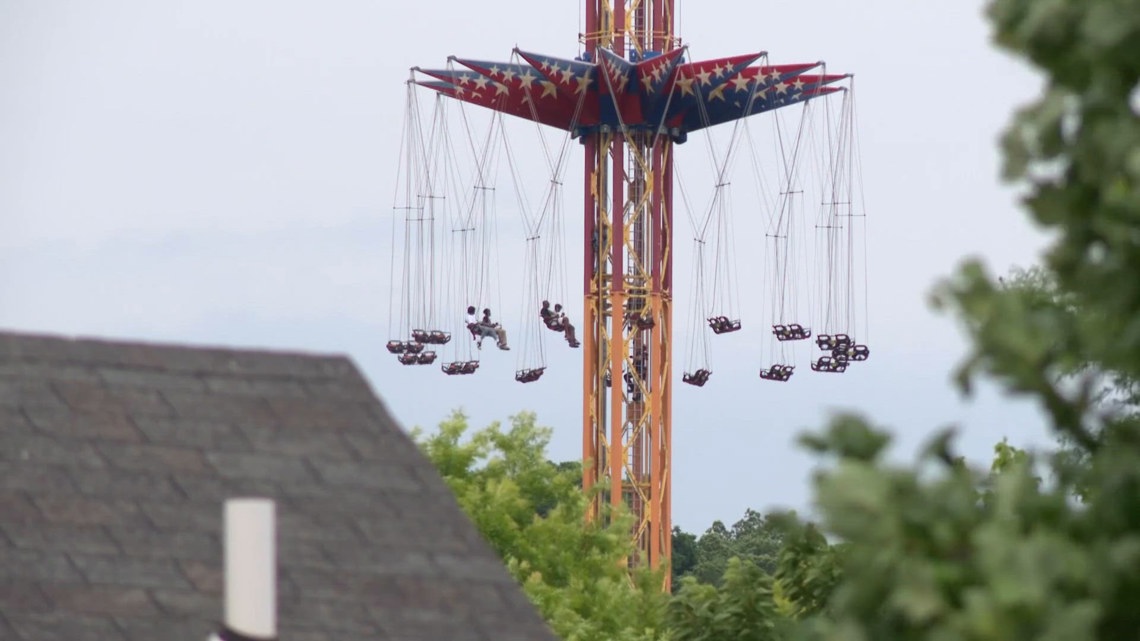 Family rescued after being stranded more than 120 feet in air on malfunctioning Six Flags ride