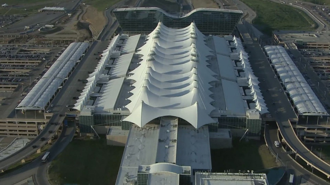 Air Canada flight evacuated at DIA
