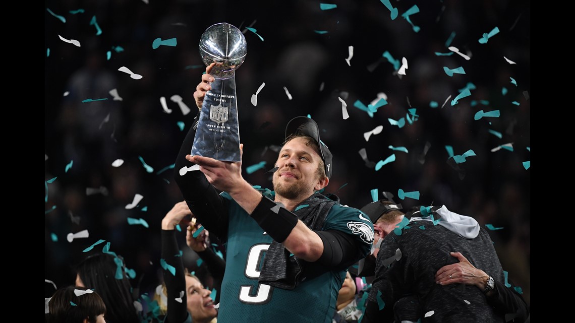 Super Bowl 52: Patriots, Eagles easily broke the record for total yards 