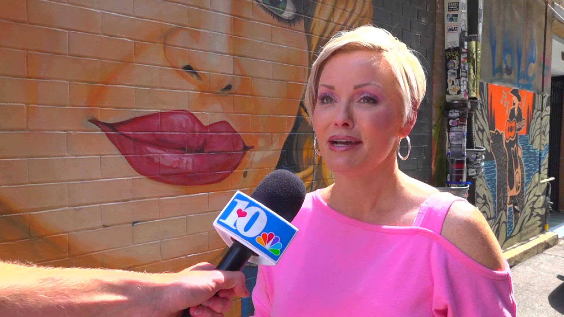 Dolly Parton's niece reacts to Nashville airport being named in remembrance of her aunt
