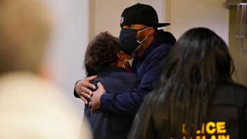 Police: 8 killed, 5 transported to hospitals after shooting at Indianapolis FedEx building